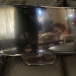 LG 32 Inch TV 