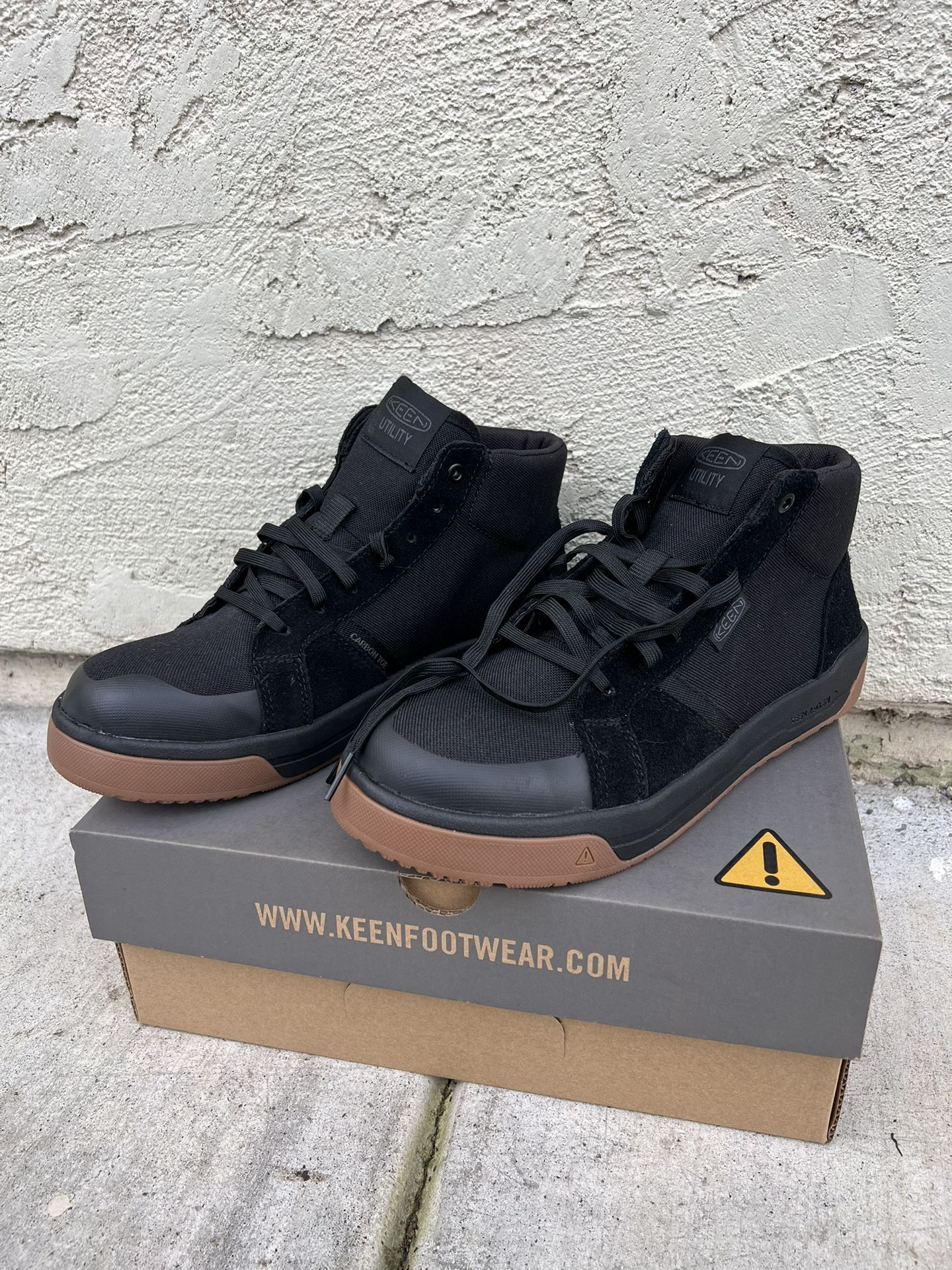 Keen Shoes (Men’s 9.5)