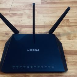 NEW (open box) NETGEAR R6900 -- GAMING ROUTER --