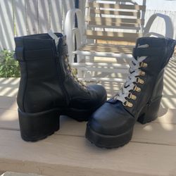 Woman’s High Ankle 6