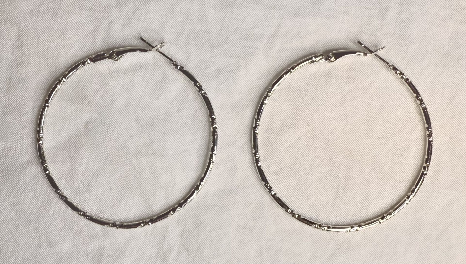STAINLESS STEEL HOOP EARRINGS
