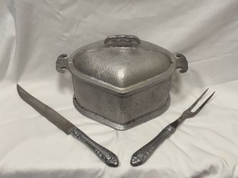 GUARDIAN SERVICE - Rare Triangle / Heart Roaster + Quikut Carving Set
