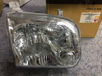 AUTO LAMP TY SQUIA 05-07 / TNDRA 05-06 Double Cab / Model TY796-B001R