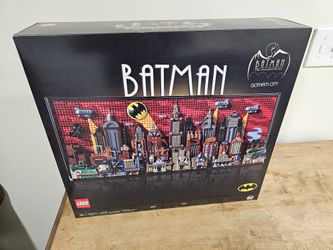 Batman The Animated Series Gotham City Lego Set 76271 NIB
