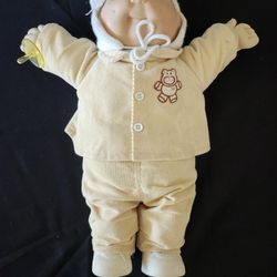 Cabbage Patch Kids Doll With Lot Of Clothes 