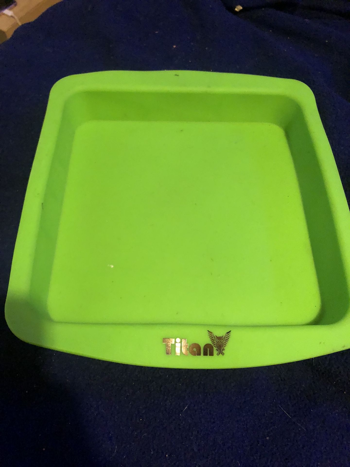 Titan Owl Silicone Trey