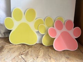 Paw props