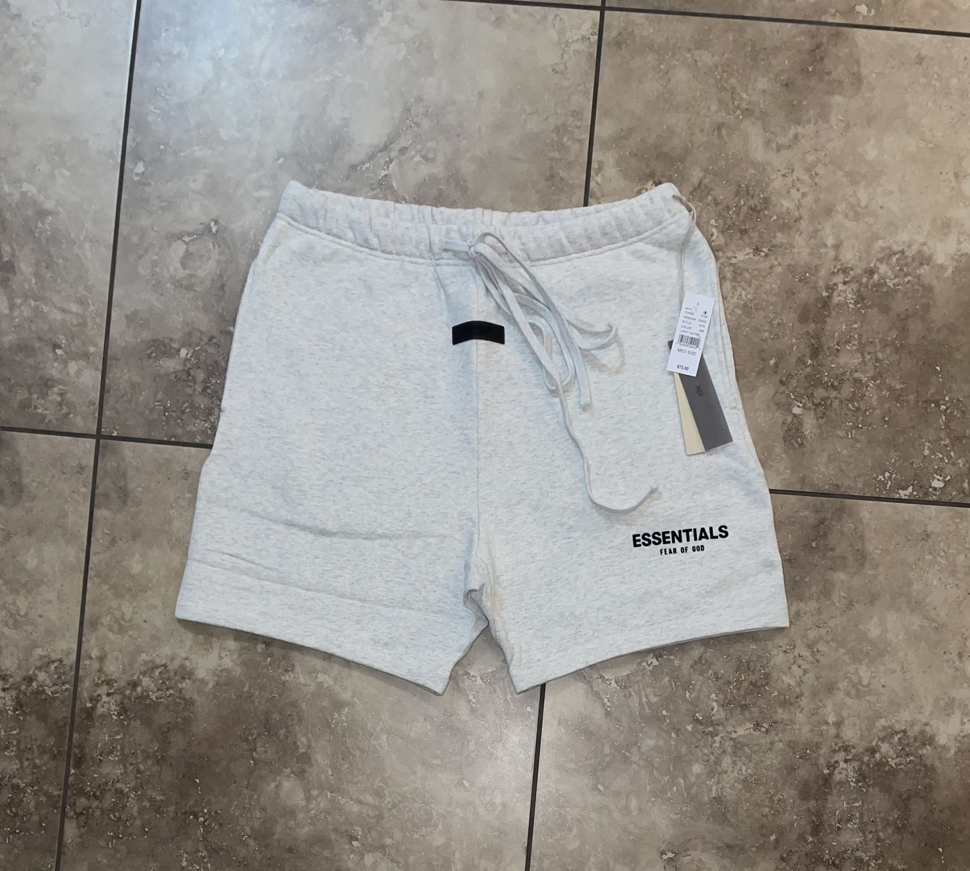 Fear of God Essentials Sweatshort Light Oatmeal Size Medium