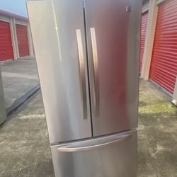 Refrigerator Kenmore 