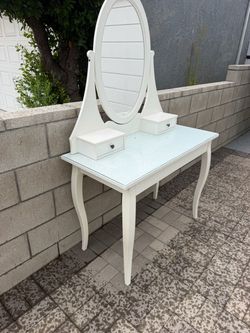 Vanity with mirror