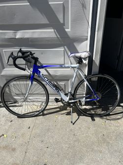 Schwin Road Bike 