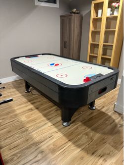 FREE air hockey table, works just doesn’t get used
