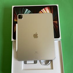 iPad Pro 12.9 5th generation M1 Chip. 256GB Cellular 5G Unlocked 