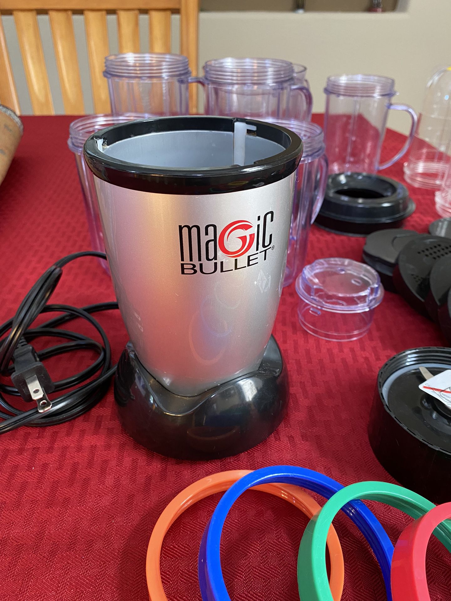 Magic Bullet with Lots Of Accessories for Sale in Orlando, FL - OfferUp
