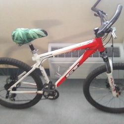 2004 Avalanche GT 