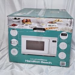 Hamilton Beach 1.1 Cu. Ft. 1000W Midsize Microwave Oven White - New Open Box (Damaged Corner)