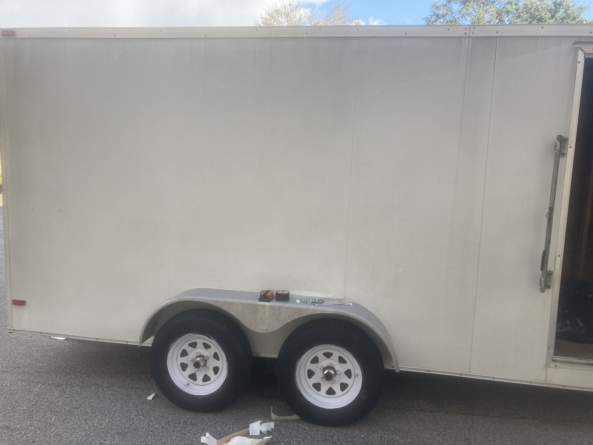 6.5 X 16 FT ENCLOSED CARGO TRAILER