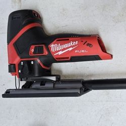 LIKE NEW MILWAUKEE FUEL M12 JIGSAW 100$ TOOL ONLY 