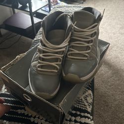 Jordan 11 Cool Grey 2010 Release $80  Size 11.5