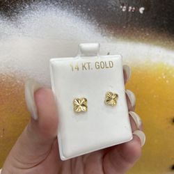 14k MINI FLOWER EARRINGS 