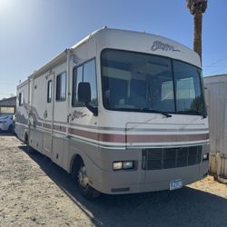1999 Fleetwood Southwind Storm
