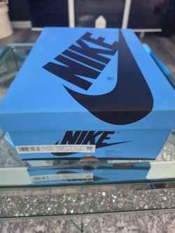 Jordan 1 Retro High Og Univertity Blue Size 10.5 Brand New Never Used Only Cash