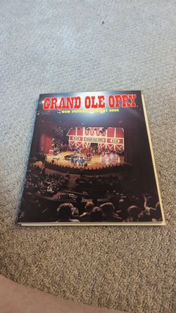Grand Ole Opry WSM Picture History Book Dated 1982 Make Offer