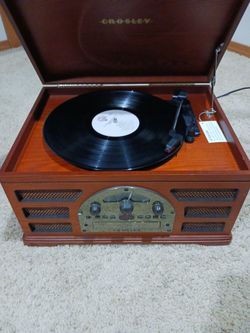 Crosley 5 in 1 entertainment center turntable