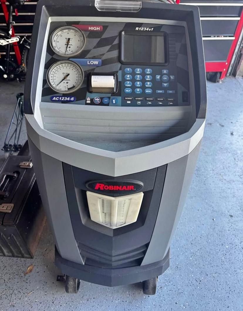 Robinair A/C-Machine