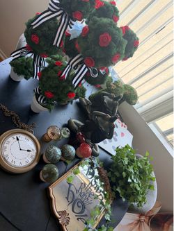 alice in wonderland party decor