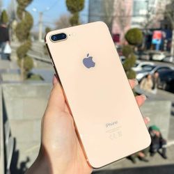 iPhone 8 Plus 64GB Unlocked 