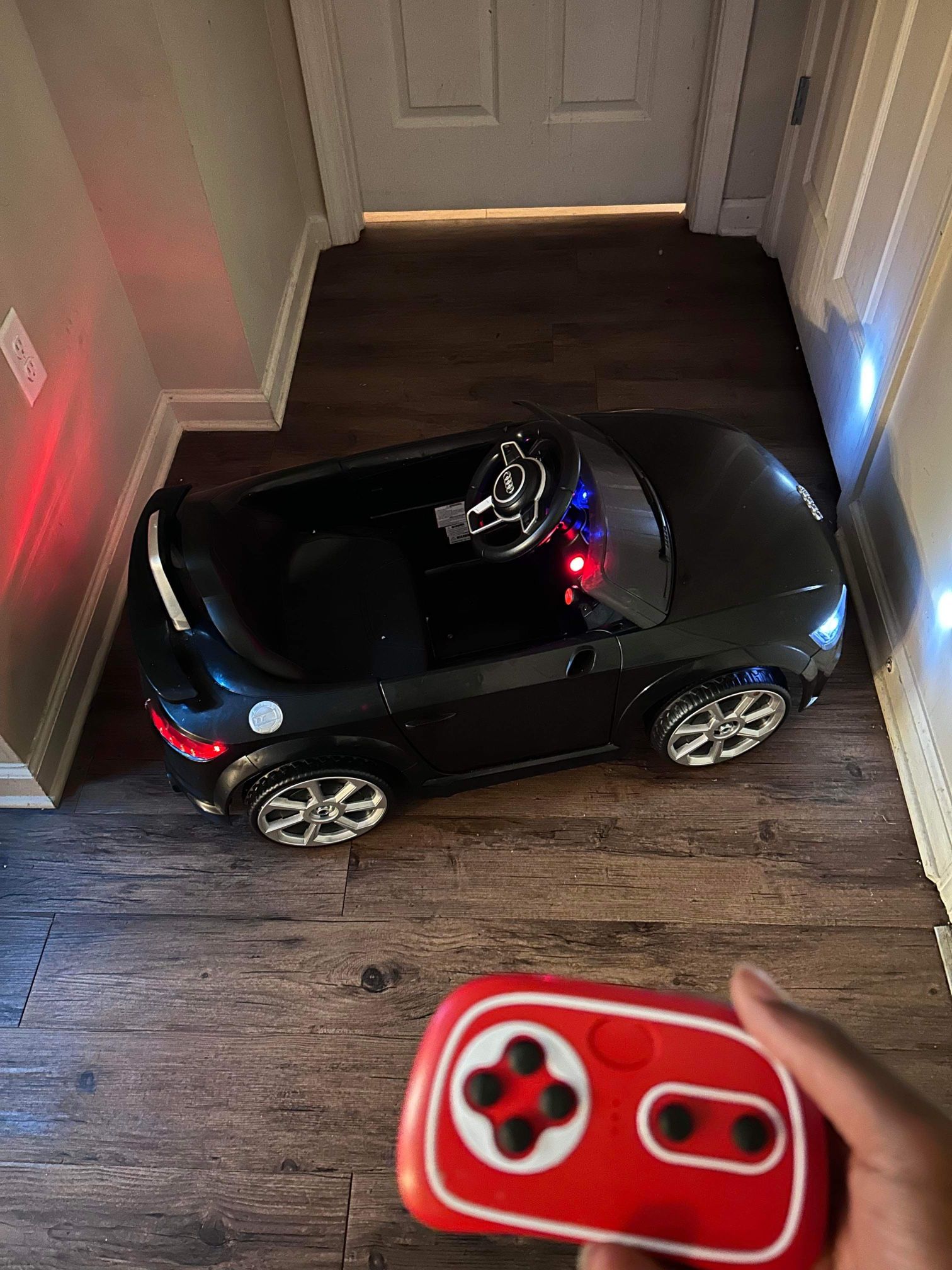 Kids Electric Ride On Car, Licensed Audi with Seat, Remote!!