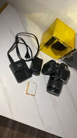 Canon Rebel T3i  photo, shoot, professional, Camera in excellent condition, comes with additional battery and charger  Excellent pictures    pick up n