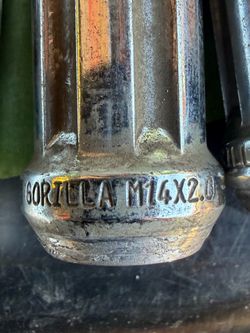 Lug Nuts M14 x 2.0