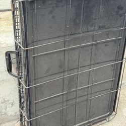 Dog Crate / Kennel - Medium Sized 