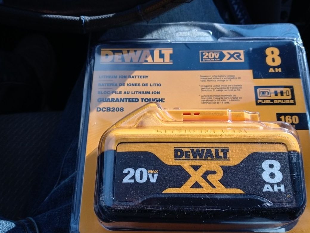 Brand New 8AH Dewalt Battery