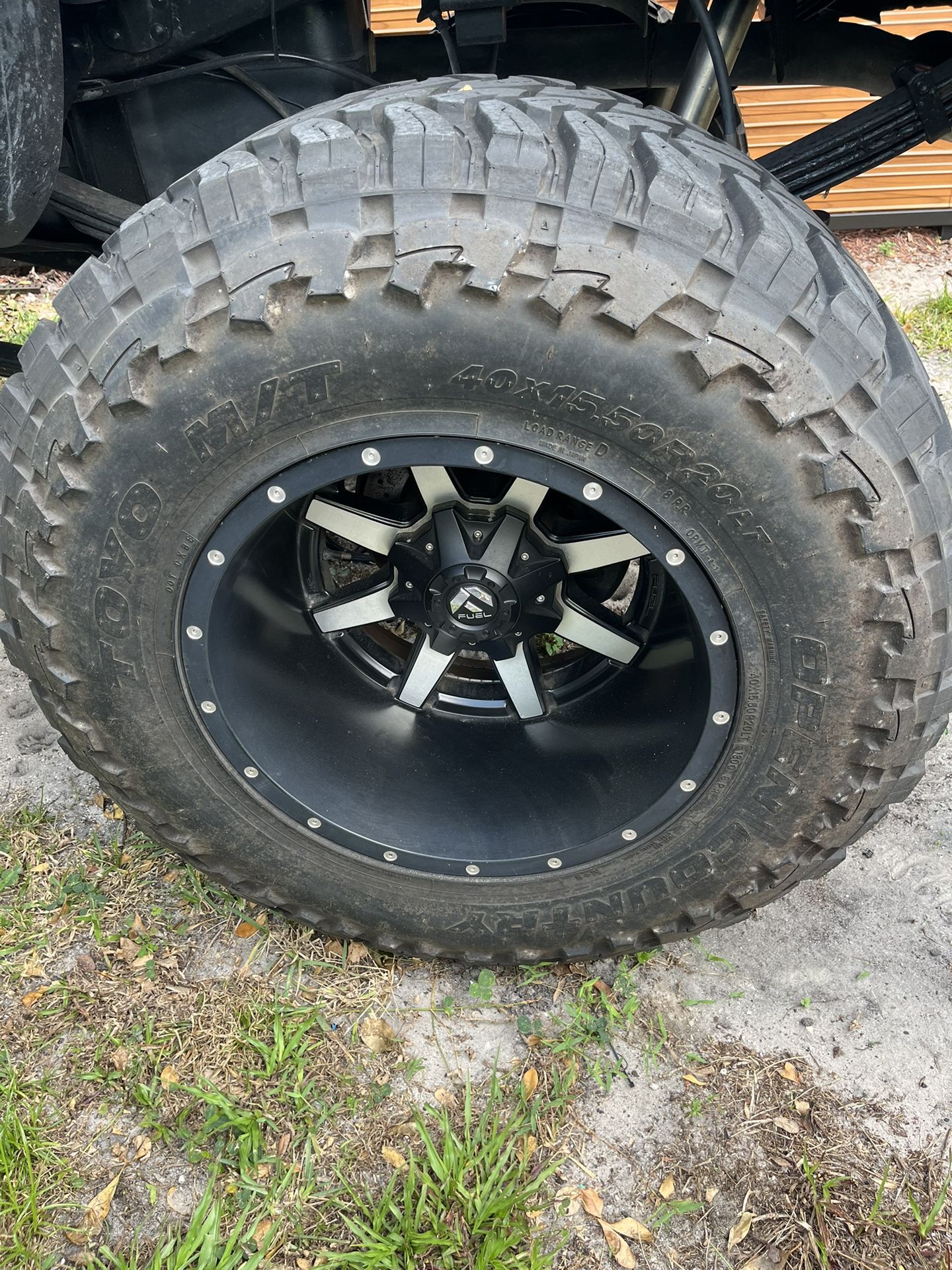 Trade Only… 40x15.50x20 Toyo On 20x14 Wheels Ford 8 Lug