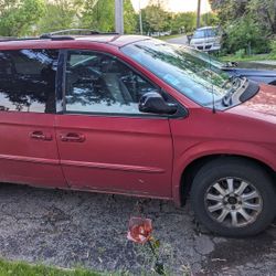 2002 Chrysler Town And Country 
