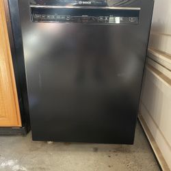 Bosch Dishwasher - Black - 2016 - One Owner-works Great!