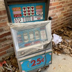 Vintage Bally 25 cent slot machine