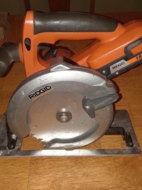 In Wonderful Condition Ridgid Gen X 3 6 And 1/2 In Circular Saw With 2.0 Amp Hour Battery
