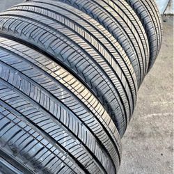 215/55R17 Marca Michelin Usadas En Excelentes Condiciones De Vida