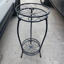 BLACK MATT METAL 2 TIER PLANT STAND $8 FINAL PRICE