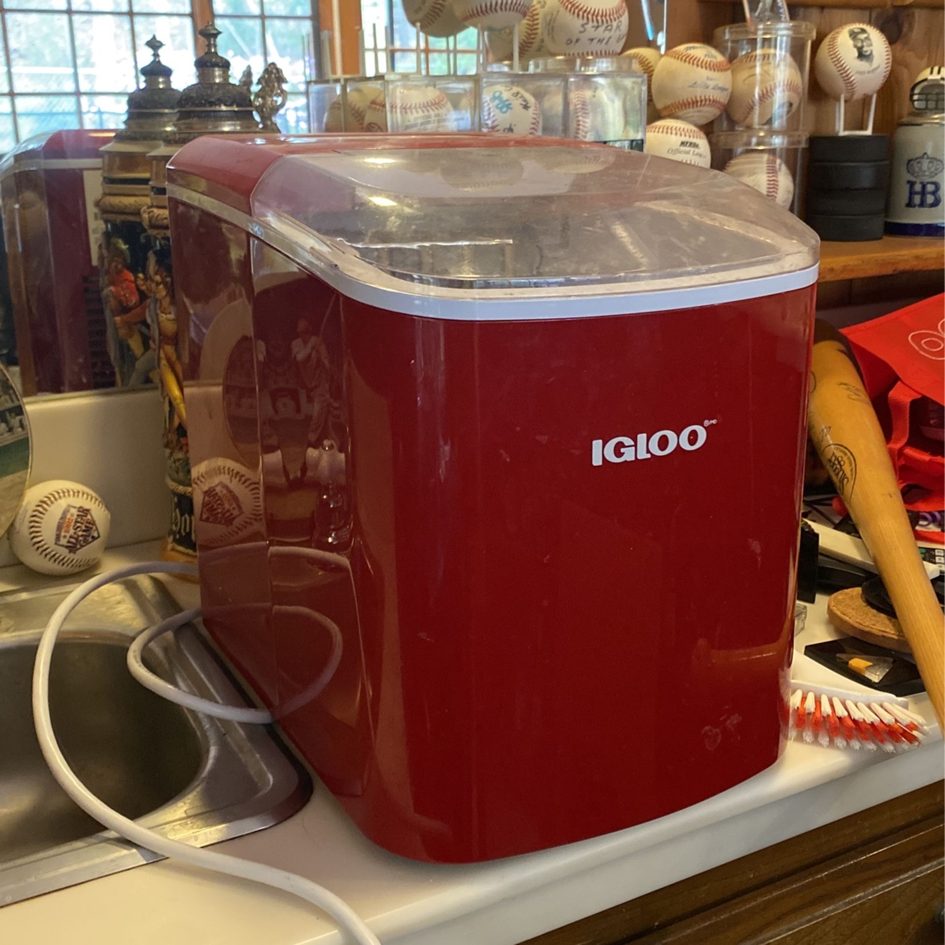 Igloo Ice Maker for Sale in San Diego, CA OfferUp