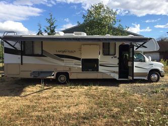 2013 Coachmen Leprechaun 319DS