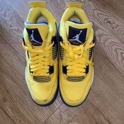Jordan 4  Size 8
