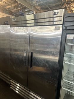 Commercial freezer