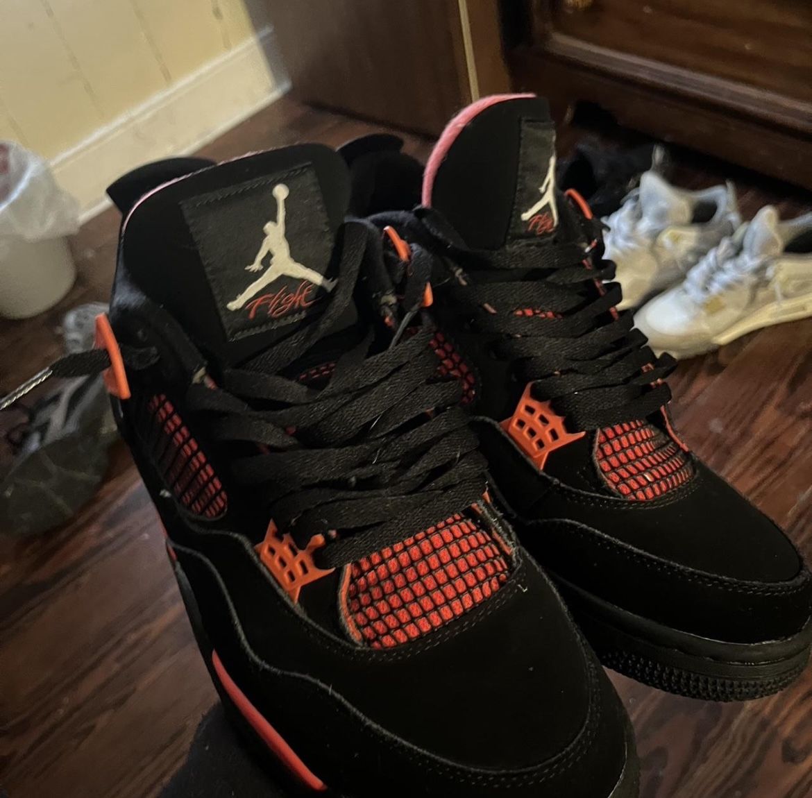 Jordan 4 Red Thunder 