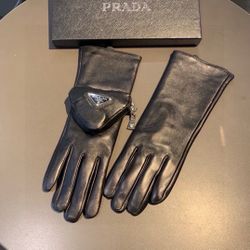 Touch screen gloves, glove