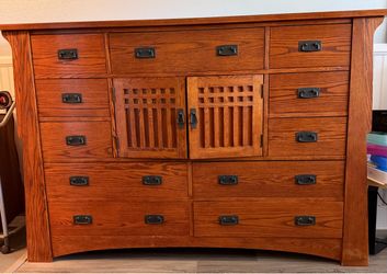 Solid Oak Mission Style  Dresser & 2 Matching Nightstands Set